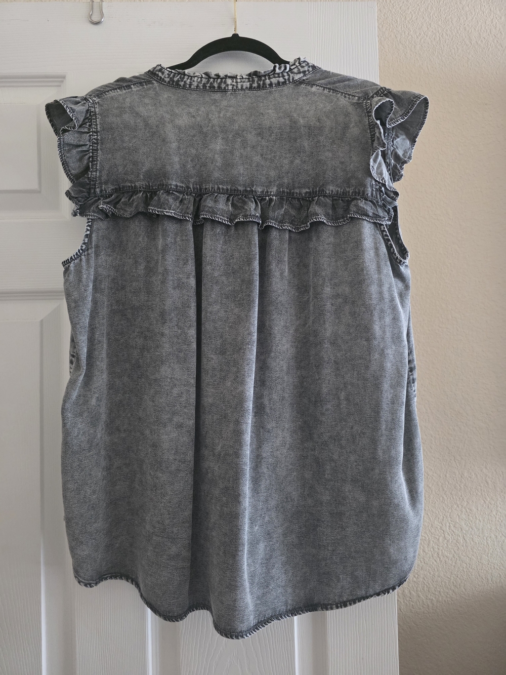 Sleeveless Washed Gray Ruffle Button-Front Denim Top - Picture 2 of 5